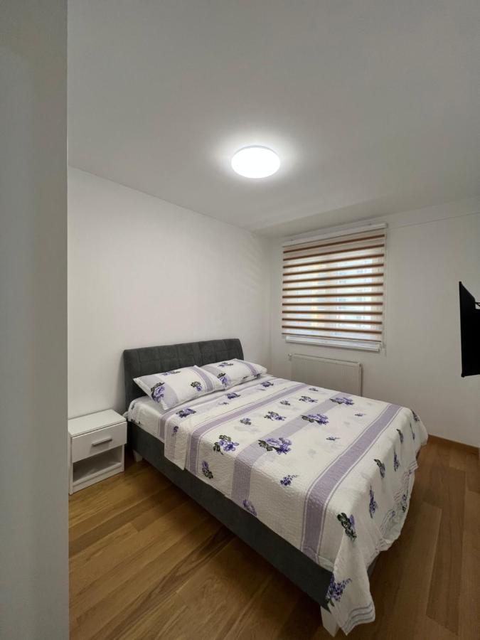Apartmán Stan Na Dan Viktor-Lukavica SJJ Exteriér fotografie