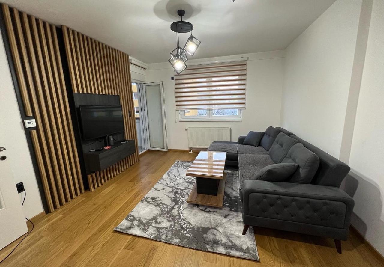 Apartmán Stan Na Dan Viktor-Lukavica SJJ Exteriér fotografie