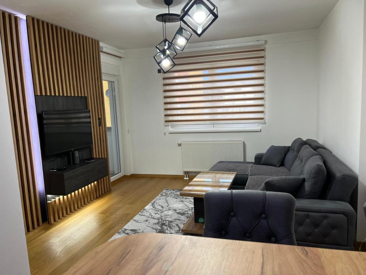 Apartmán Stan Na Dan Viktor-Lukavica SJJ Exteriér fotografie