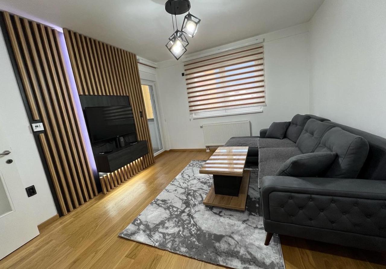 Apartmán Stan Na Dan Viktor-Lukavica SJJ Exteriér fotografie